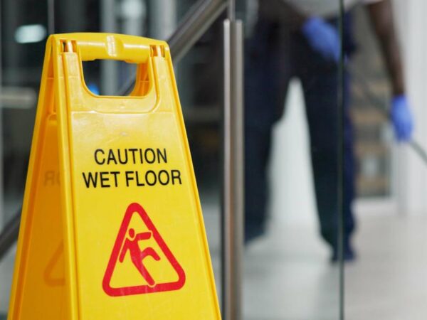 Blog 6 How Often Should Commercial Cleaning Services Be Reviewed?